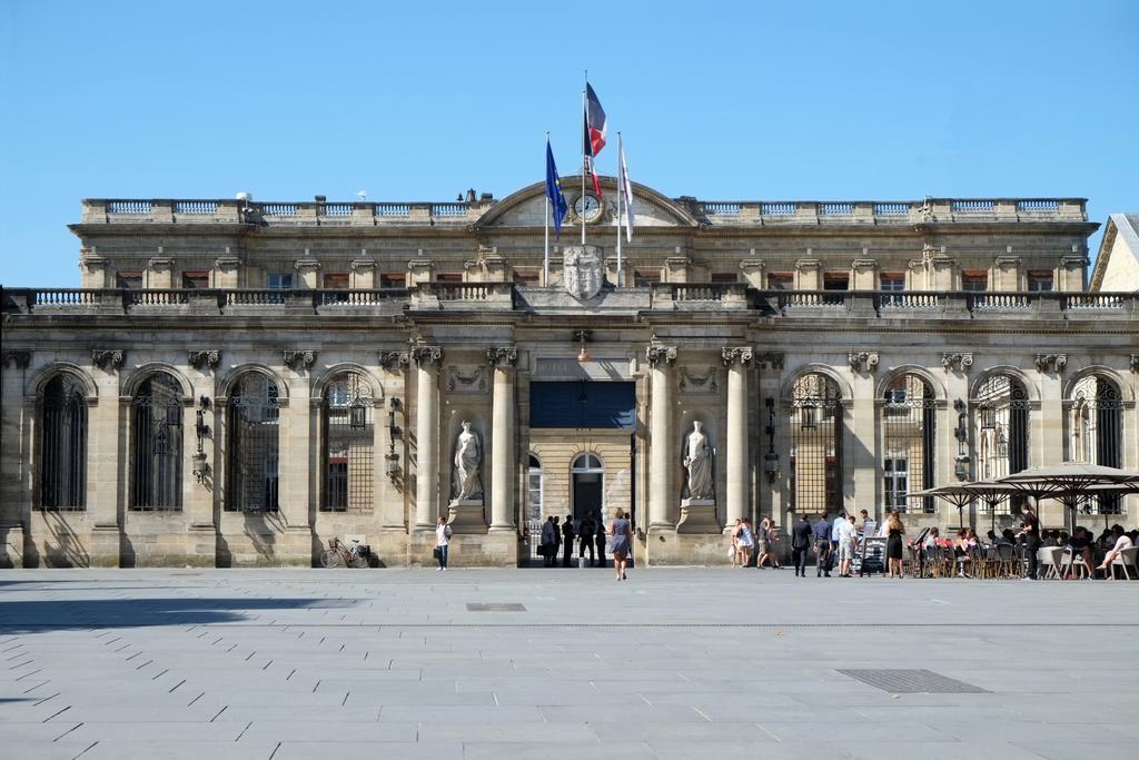 L'Escale D'Aquitaine Lägenhet Bordeaux Exteriör bild