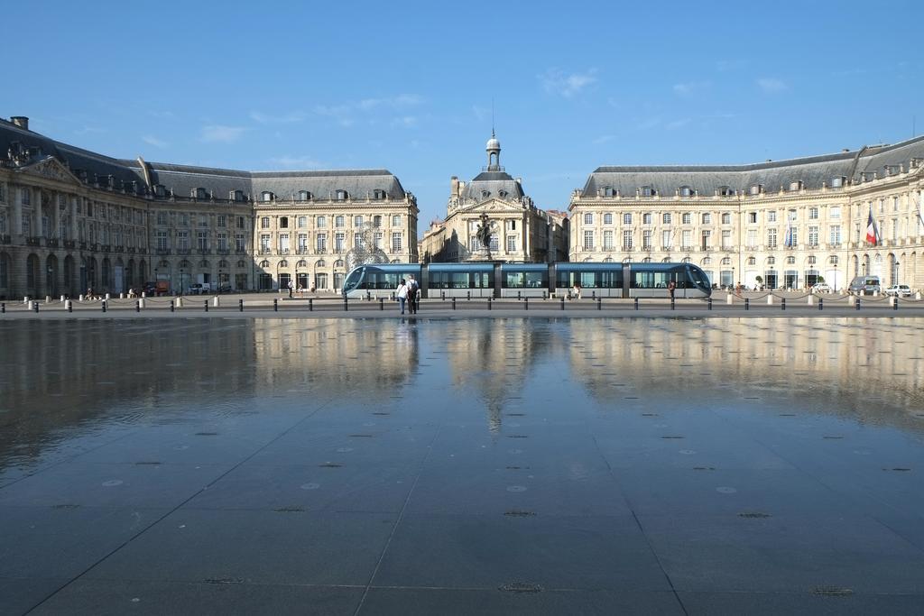 L'Escale D'Aquitaine Lägenhet Bordeaux Exteriör bild